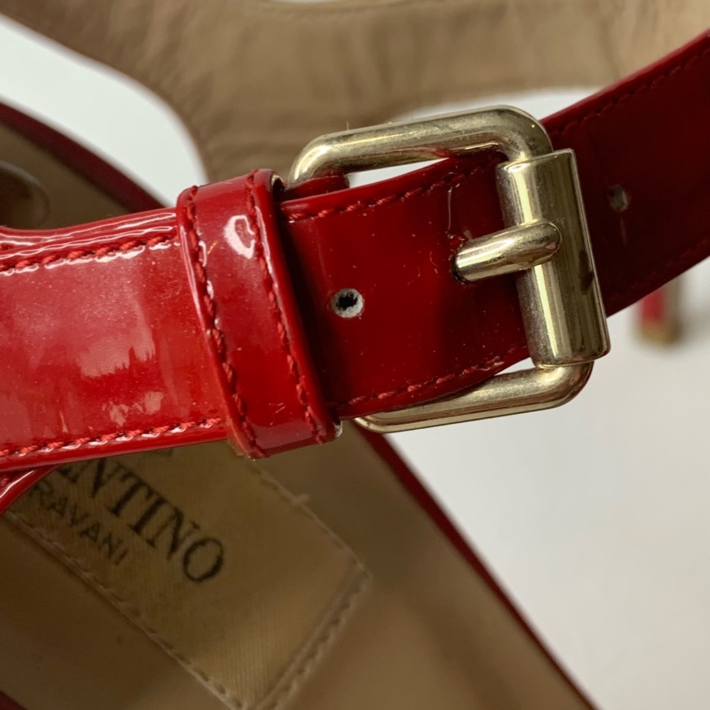 Valentino Garavani patent bow ankle strap heels - Picture 8 of 9
